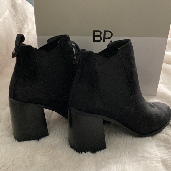 Suede angle boots - Picture 3 of 4